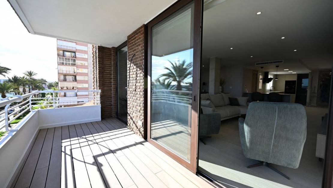 Sale - Apartment - Torrevieja - Centro