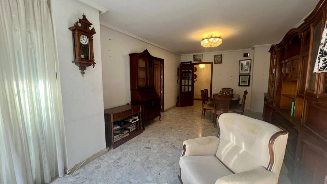 Sale - Apartment - Torrevieja - Centro