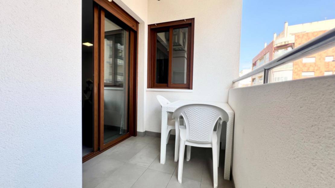 Sale - Apartment - Torrevieja - Centro