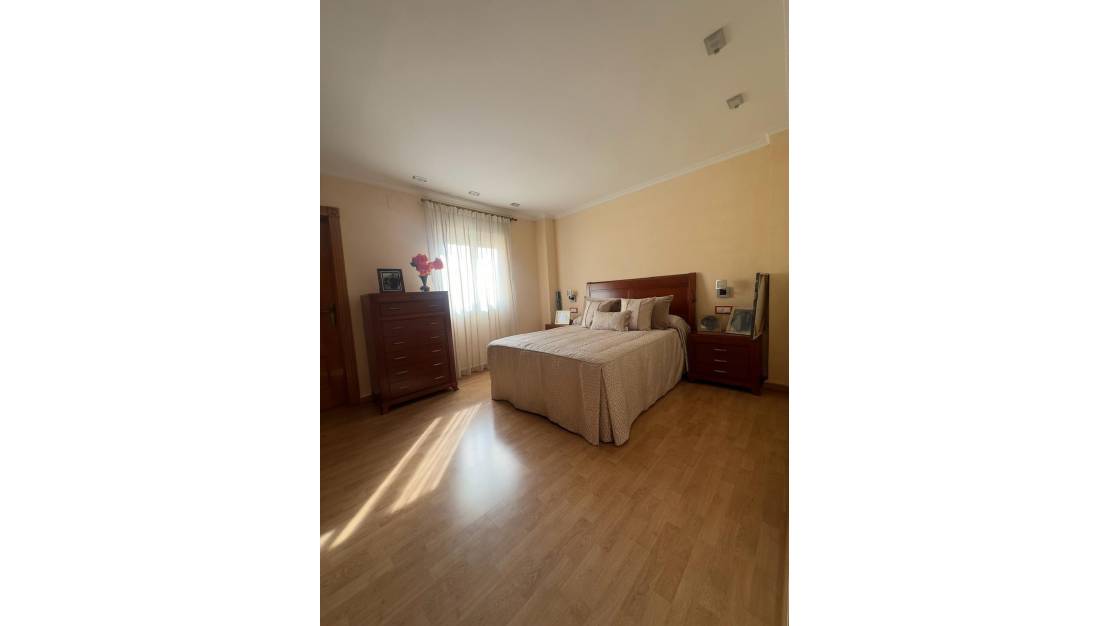 Sale - Apartment - Torrevieja - Centro