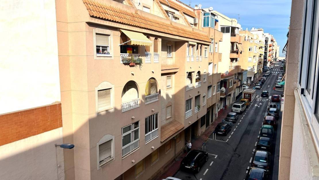 Sale - Apartment - Torrevieja - Centro