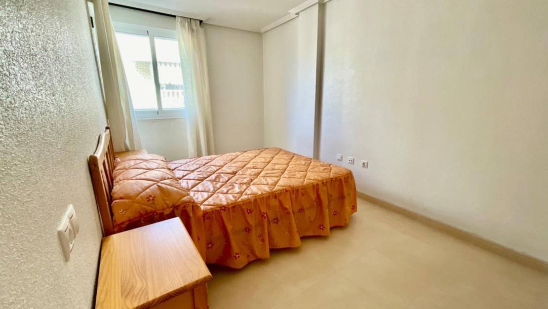 Sale - Apartment - Torrevieja - Centro