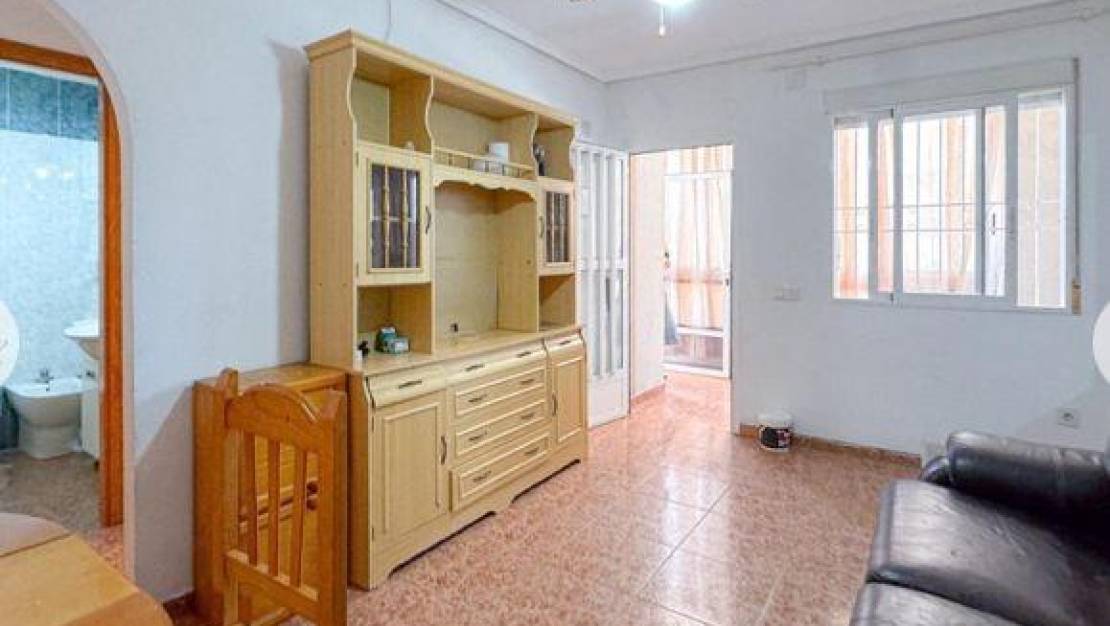 Sale - Apartment - Torrevieja - Centro