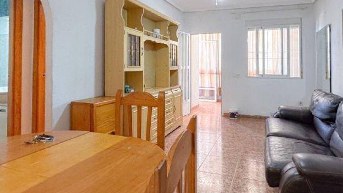 Sale - Apartment - Torrevieja - Centro