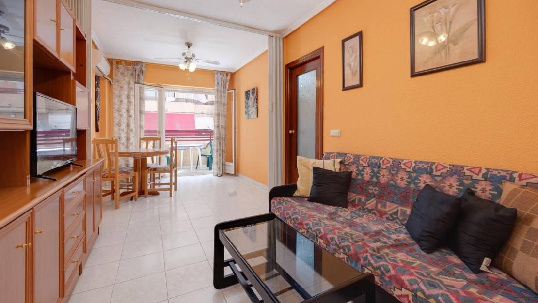 Sale - Apartment - Torrevieja - Centro