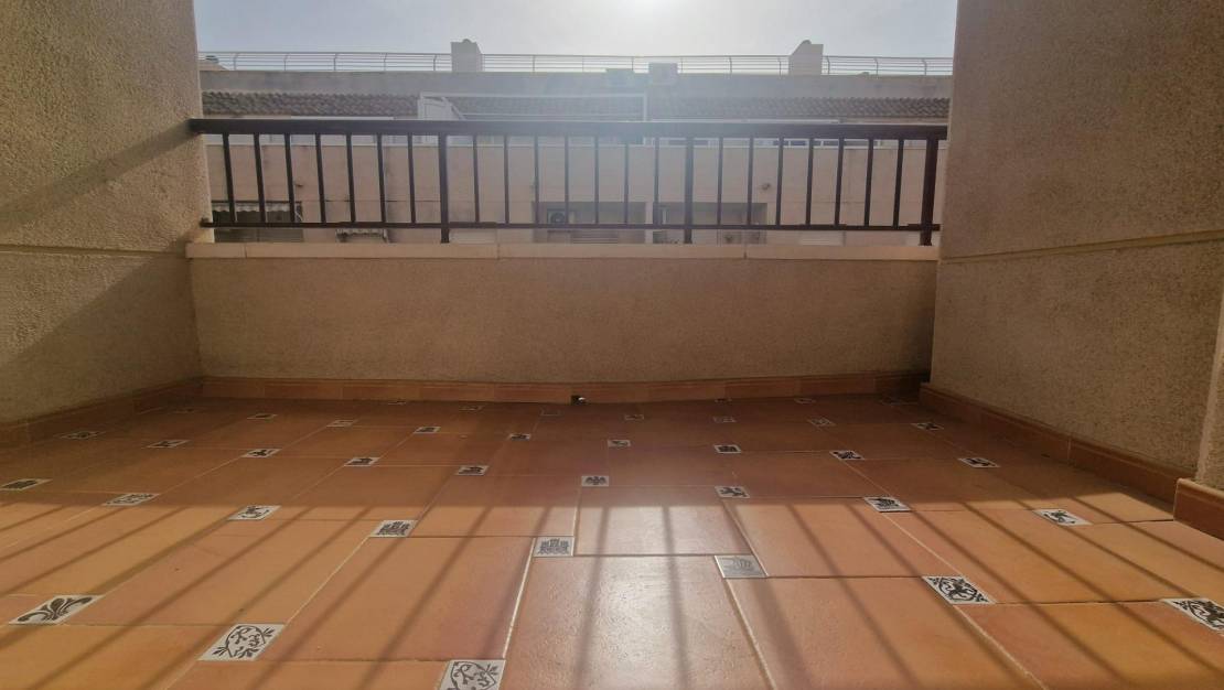 Sale - Apartment - Torrevieja - Centro