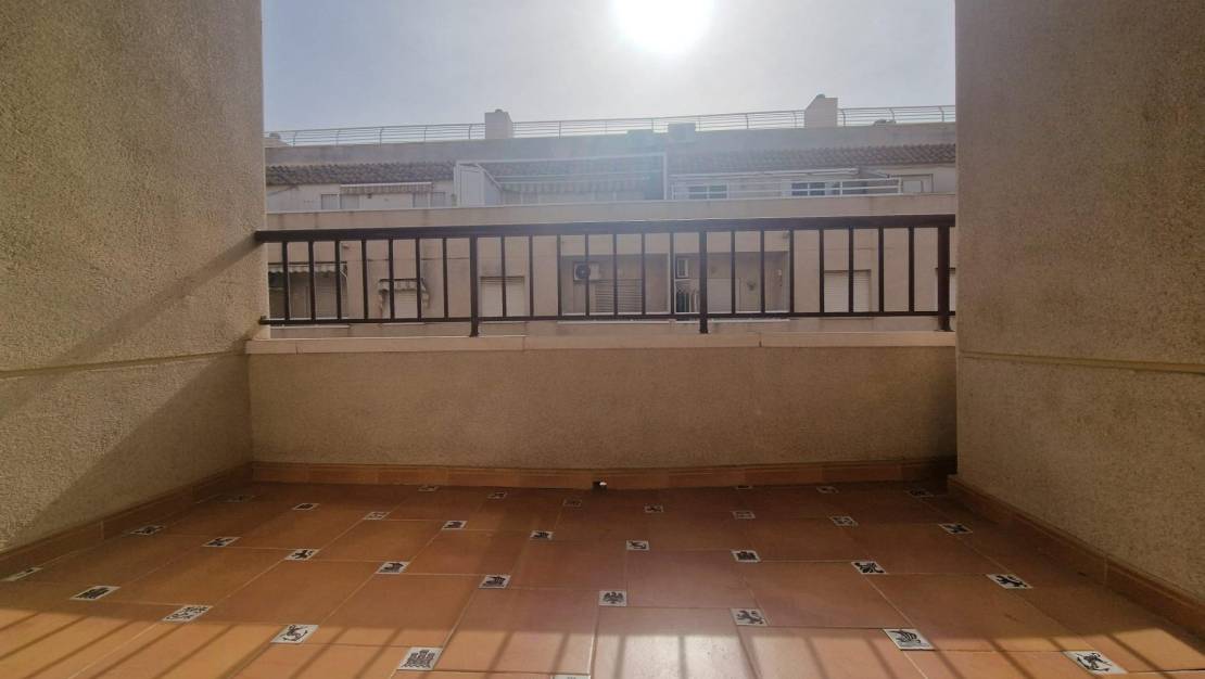 Sale - Apartment - Torrevieja - Centro