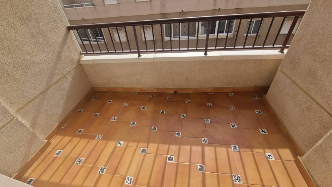 Sale - Apartment - Torrevieja - Centro