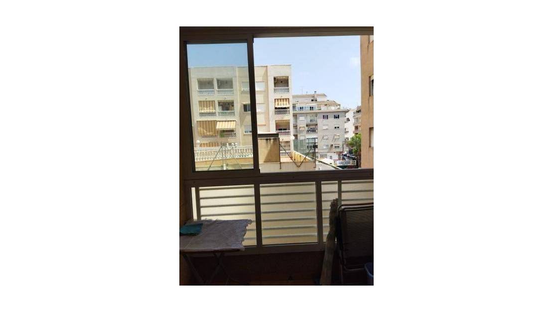 Sale - Apartment - Torrevieja - Centro