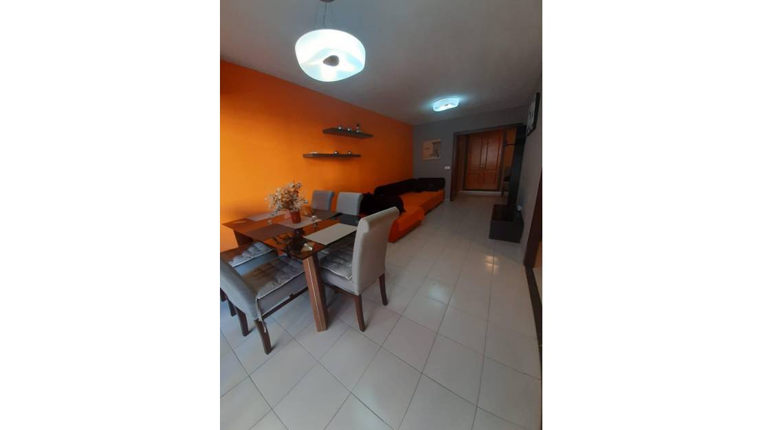 Sale - Apartment - Torrevieja - Centro