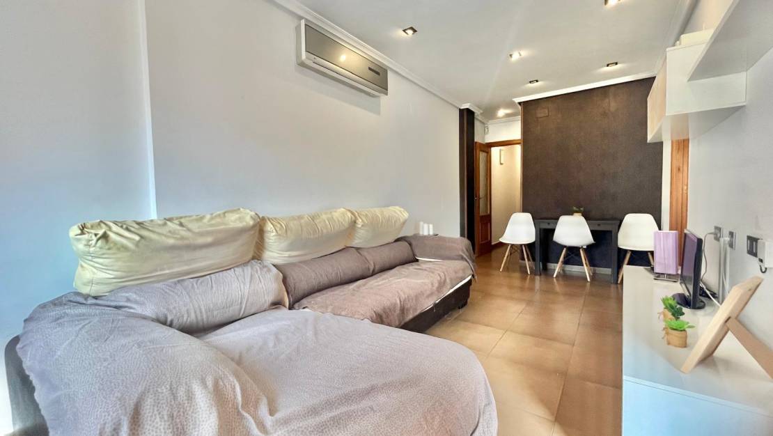 Sale - Apartment - Torrevieja - Centro