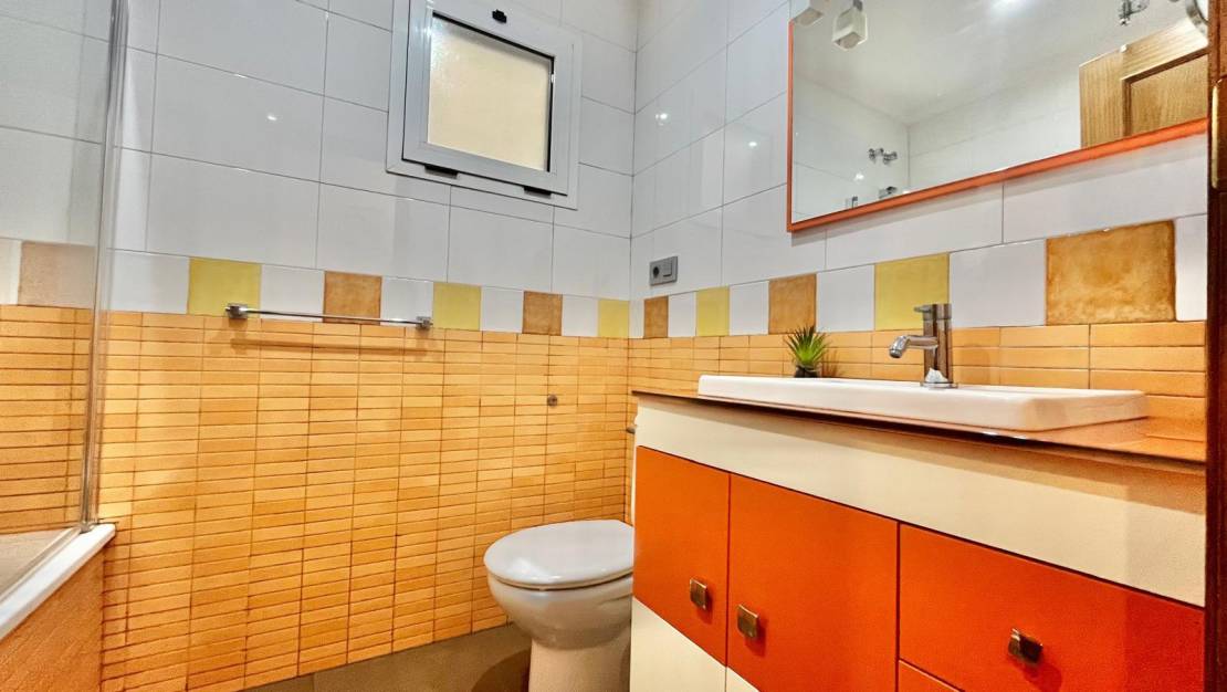 Sale - Apartment - Torrevieja - Centro