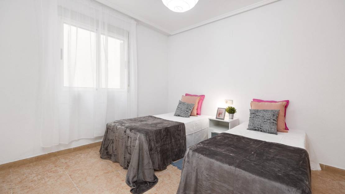 Sale - Apartment - Torrevieja - El molino