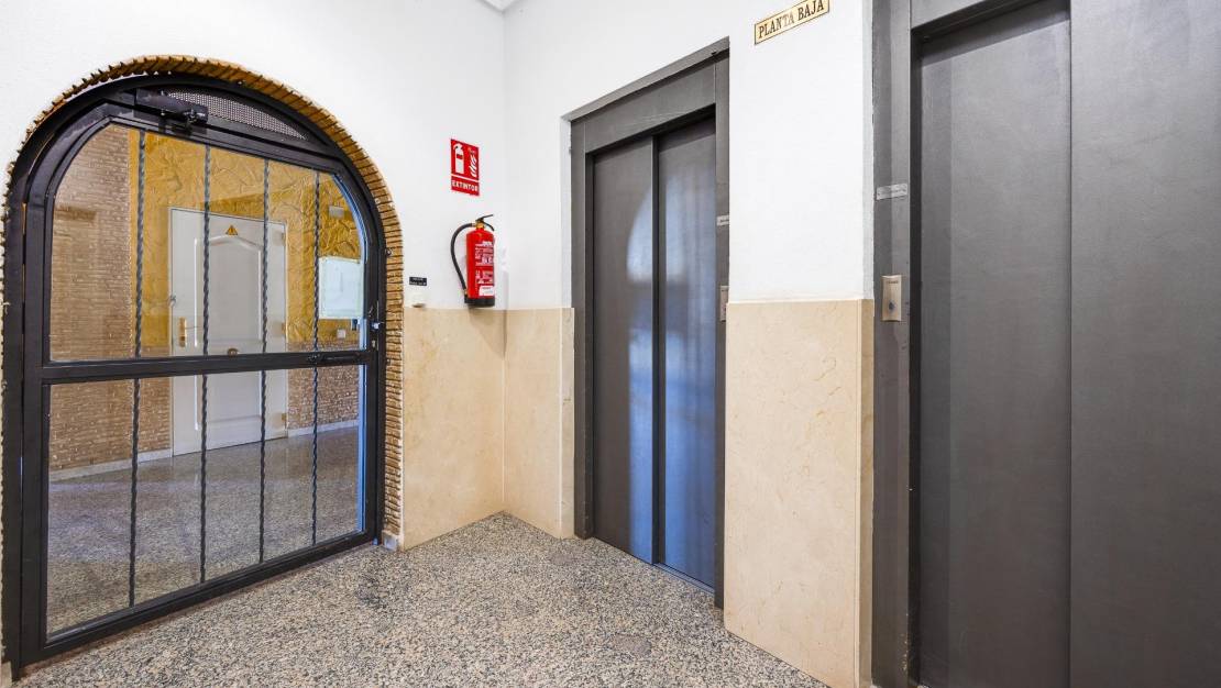 Sale - Apartment - Torrevieja - El molino