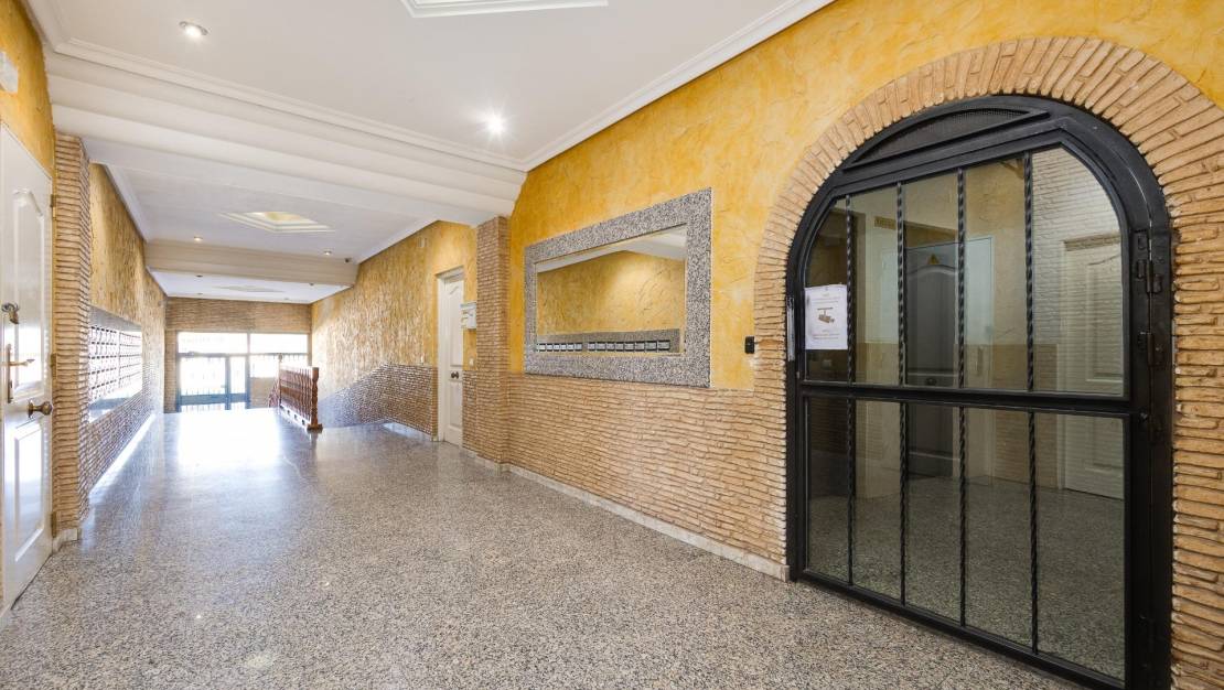 Sale - Apartment - Torrevieja - El molino