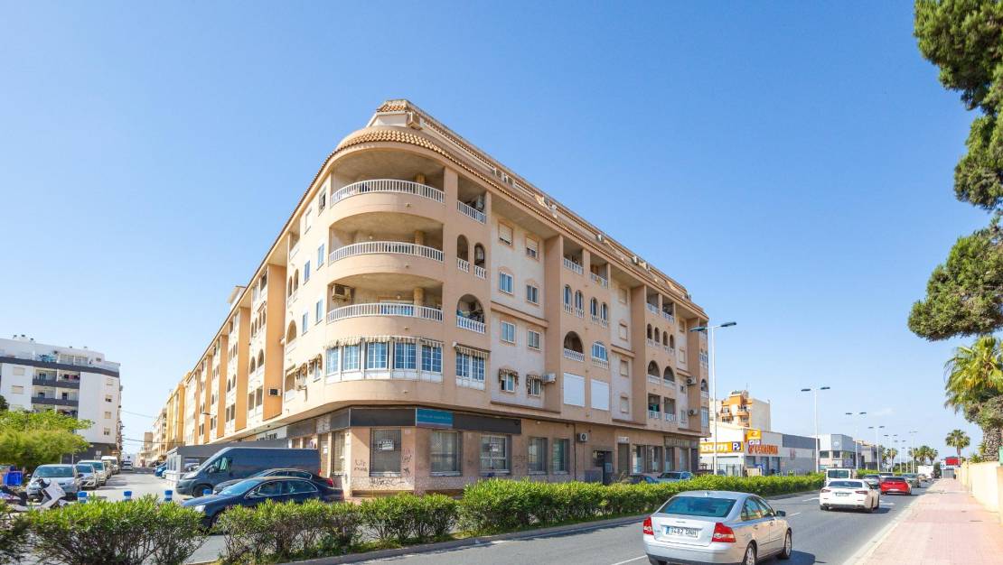 Sale - Apartment - Torrevieja - El molino