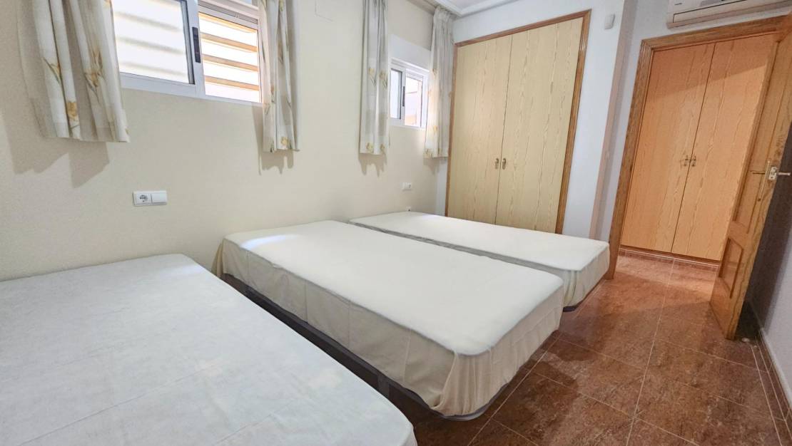 Sale - Apartment - Torrevieja - El molino
