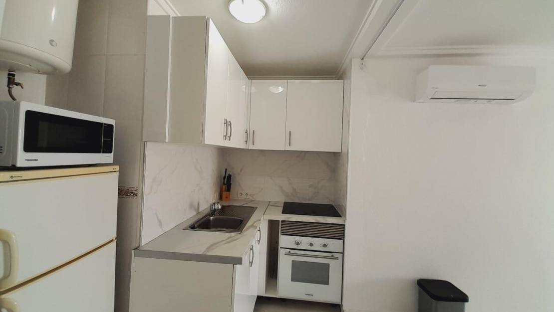 Sale - Apartment - Torrevieja - El molino