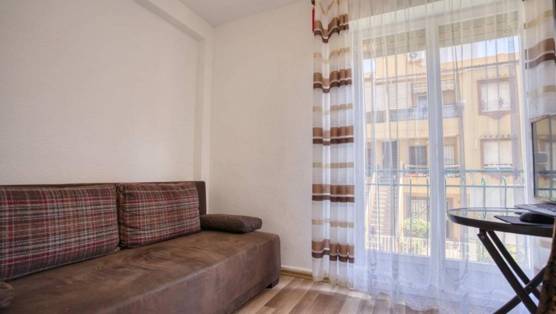 Sale - Apartment - Torrevieja - Eliseos playa