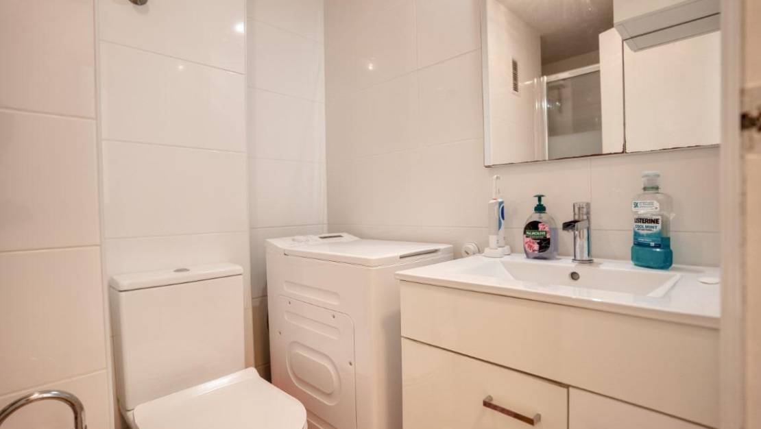 Sale - Apartment - Torrevieja - Eliseos playa