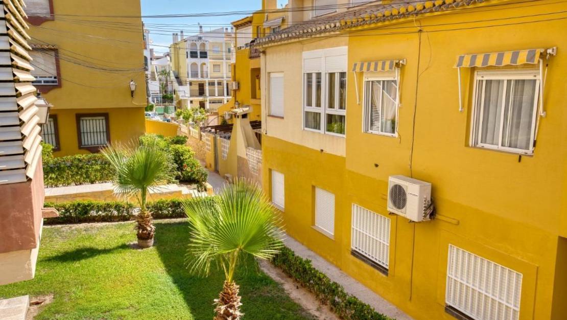 Sale - Apartment - Torrevieja - Eliseos playa