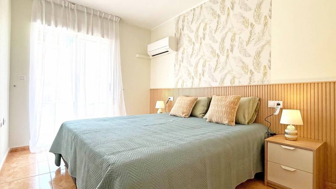 Sale - Apartment - Torrevieja - Estacion de autobuses