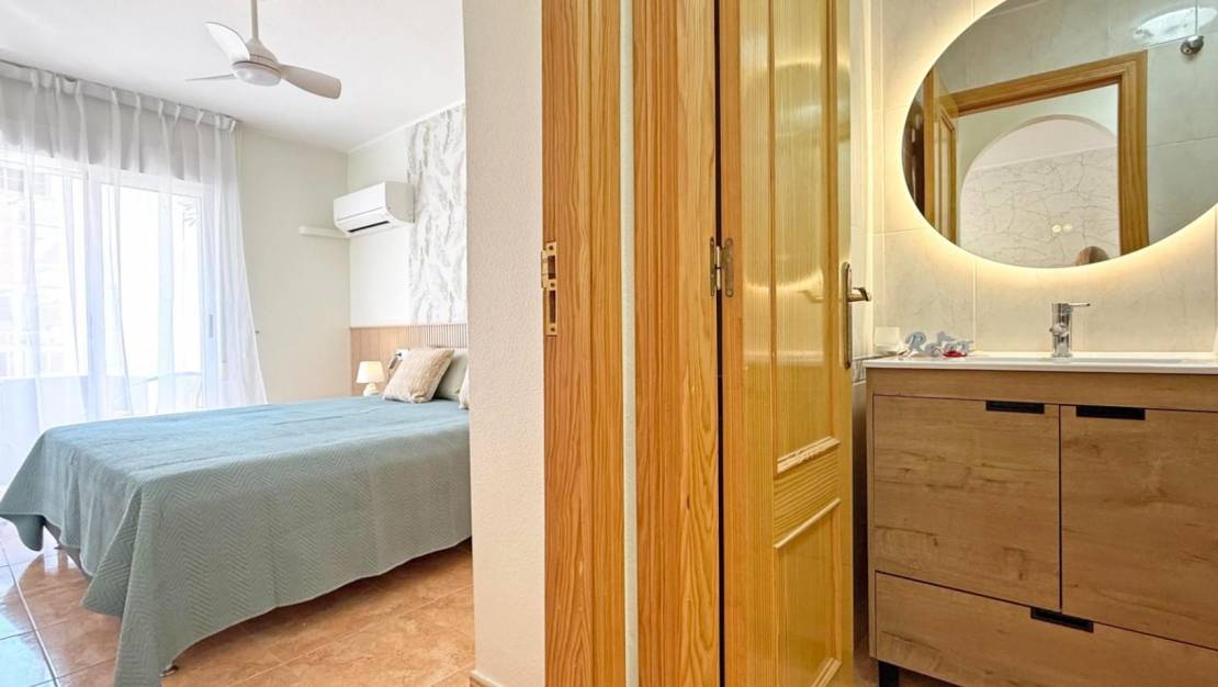 Sale - Apartment - Torrevieja - Estacion de autobuses