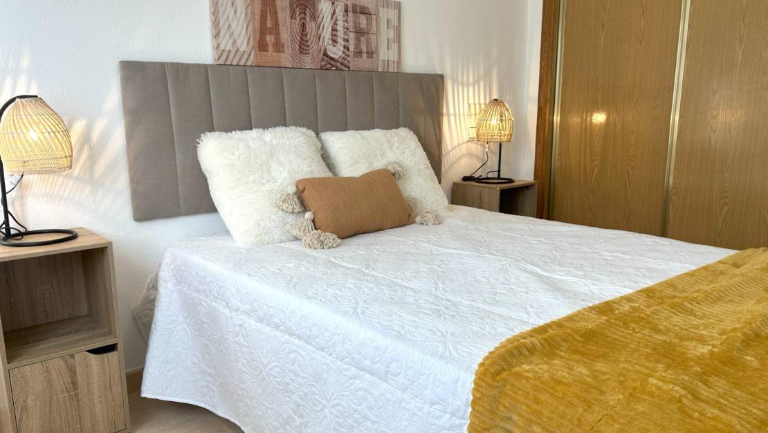 Sale - Apartment - Torrevieja - Estacion de autobuses