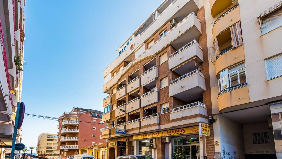 Sale - Apartment - Torrevieja - Estacion de autobuses