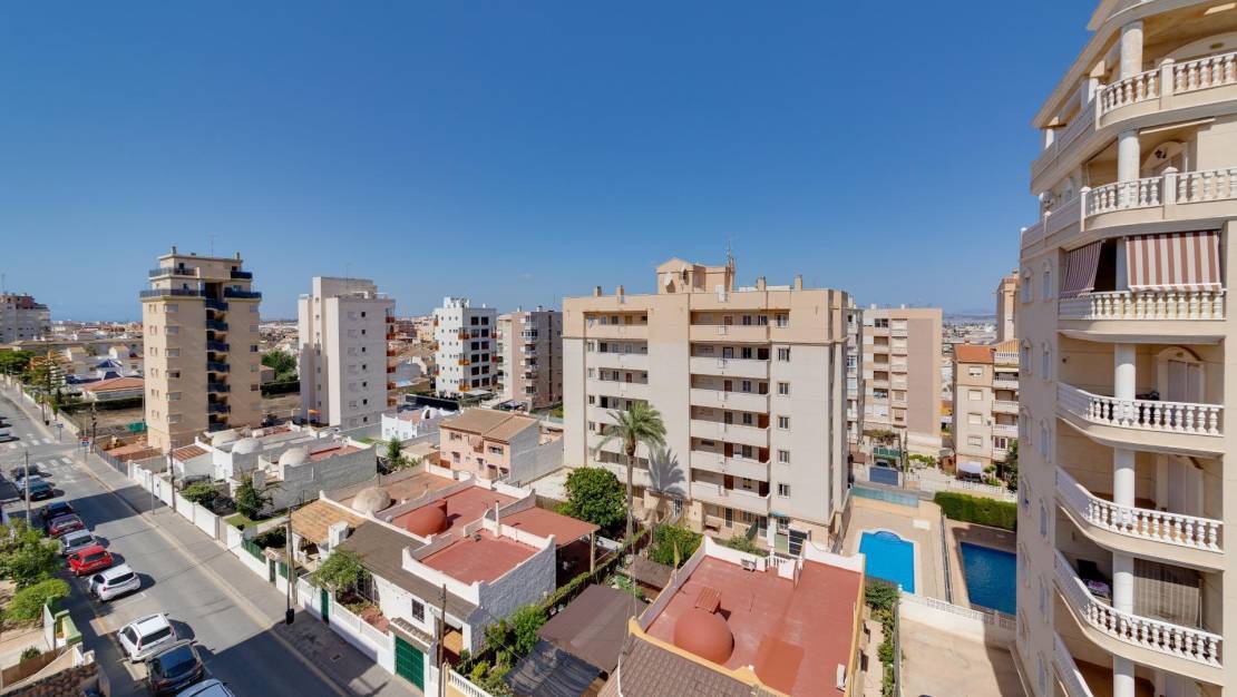 Sale - Apartment - Torrevieja - Estacion de autobuses