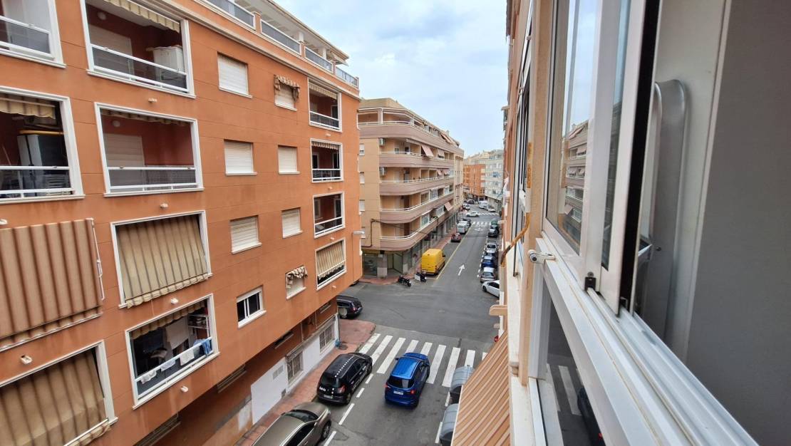 Sale - Apartment - Torrevieja - Estacion de autobuses