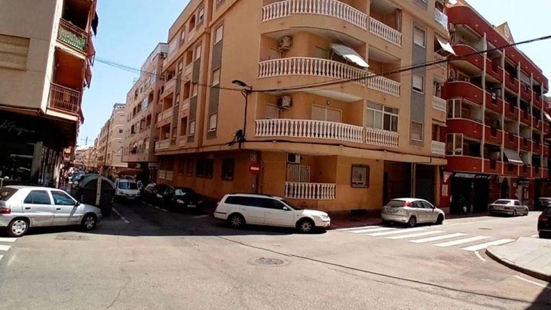 Sale - Apartment - Torrevieja - Estacion de autobuses