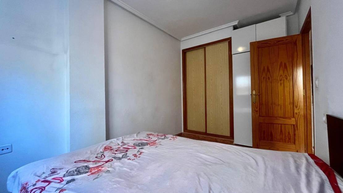 Sale - Apartment - Torrevieja - Estacion de autobuses