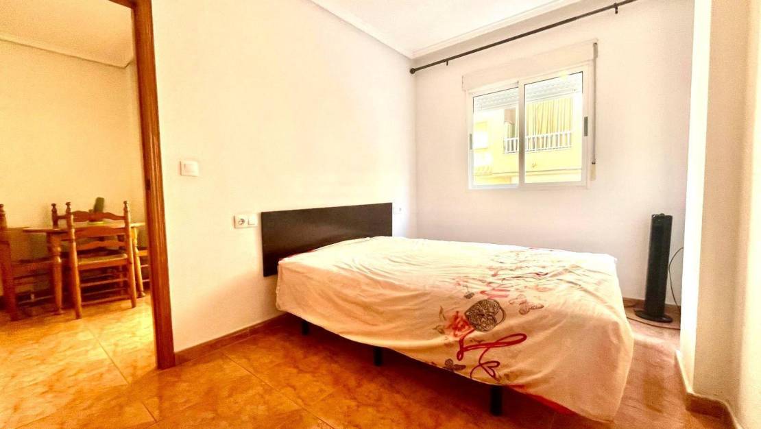 Sale - Apartment - Torrevieja - Estacion de autobuses