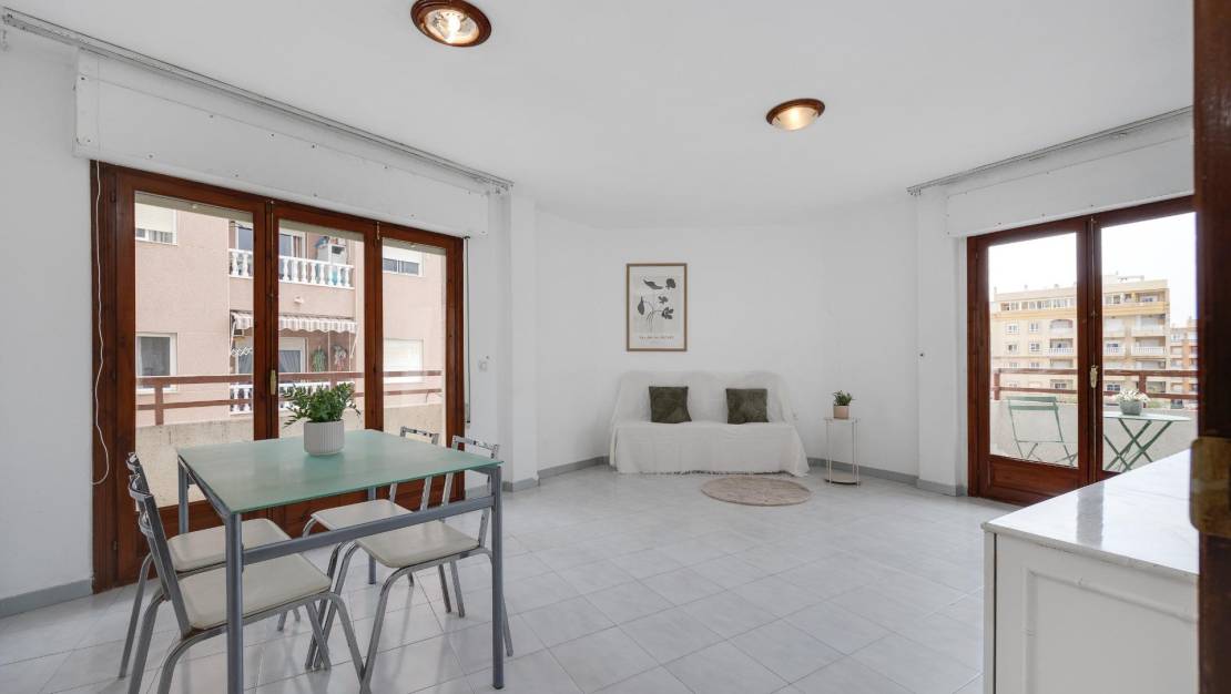 Sale - Apartment - Torrevieja - Estacion de autobuses