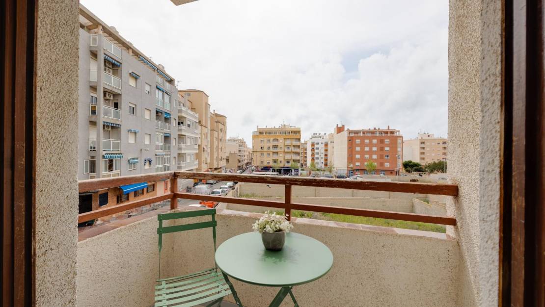 Sale - Apartment - Torrevieja - Estacion de autobuses
