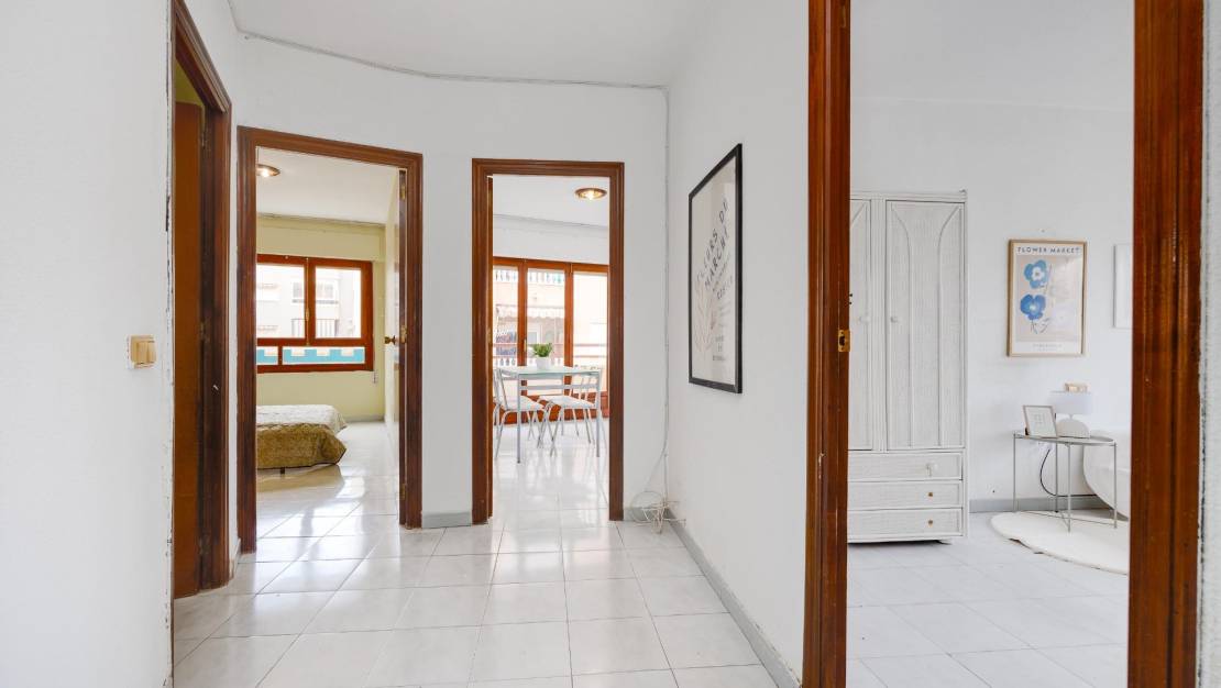 Sale - Apartment - Torrevieja - Estacion de autobuses