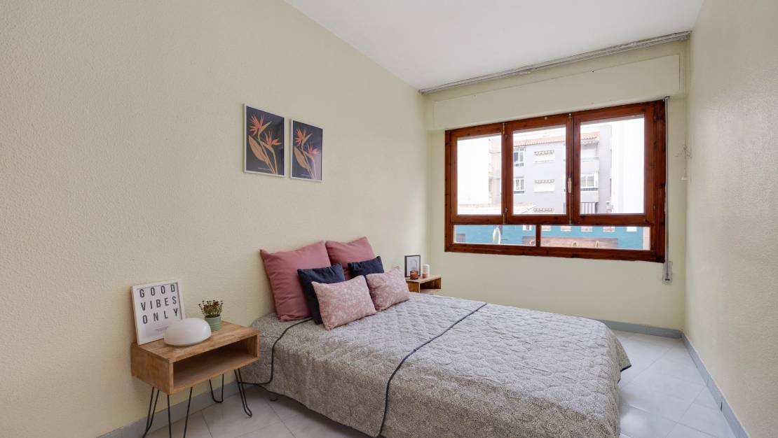 Sale - Apartment - Torrevieja - Estacion de autobuses