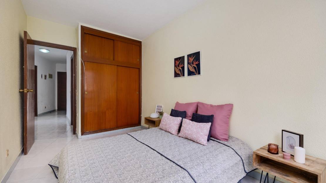 Sale - Apartment - Torrevieja - Estacion de autobuses