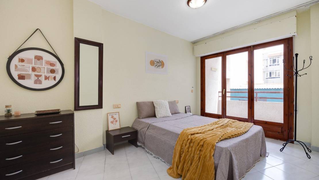 Sale - Apartment - Torrevieja - Estacion de autobuses