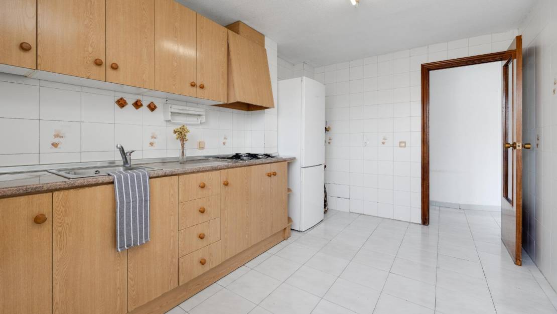 Sale - Apartment - Torrevieja - Estacion de autobuses