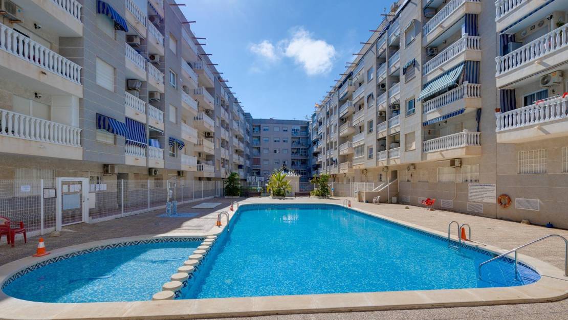 Sale - Apartment - Torrevieja - Habaneras