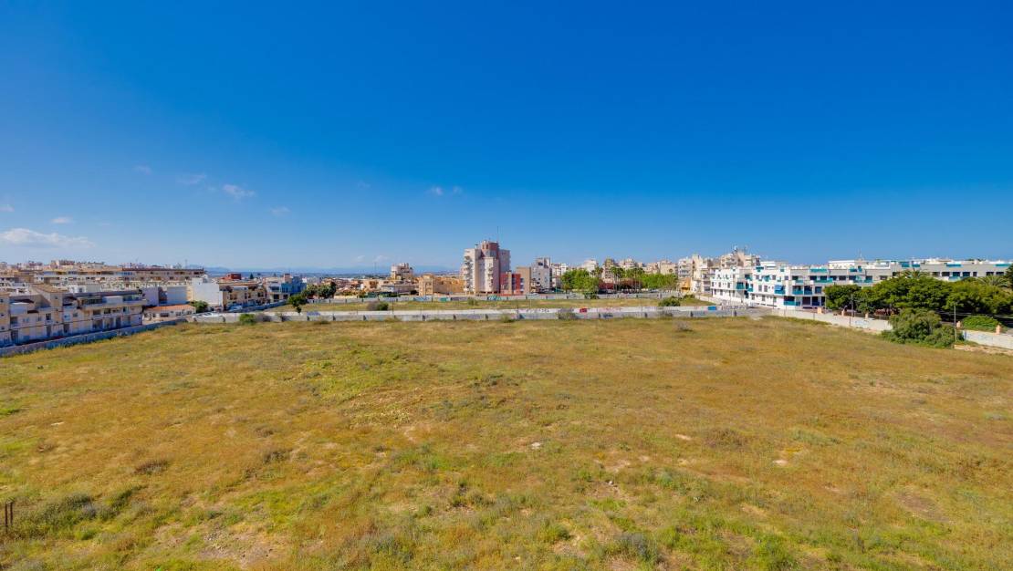 Sale - Apartment - Torrevieja - Habaneras