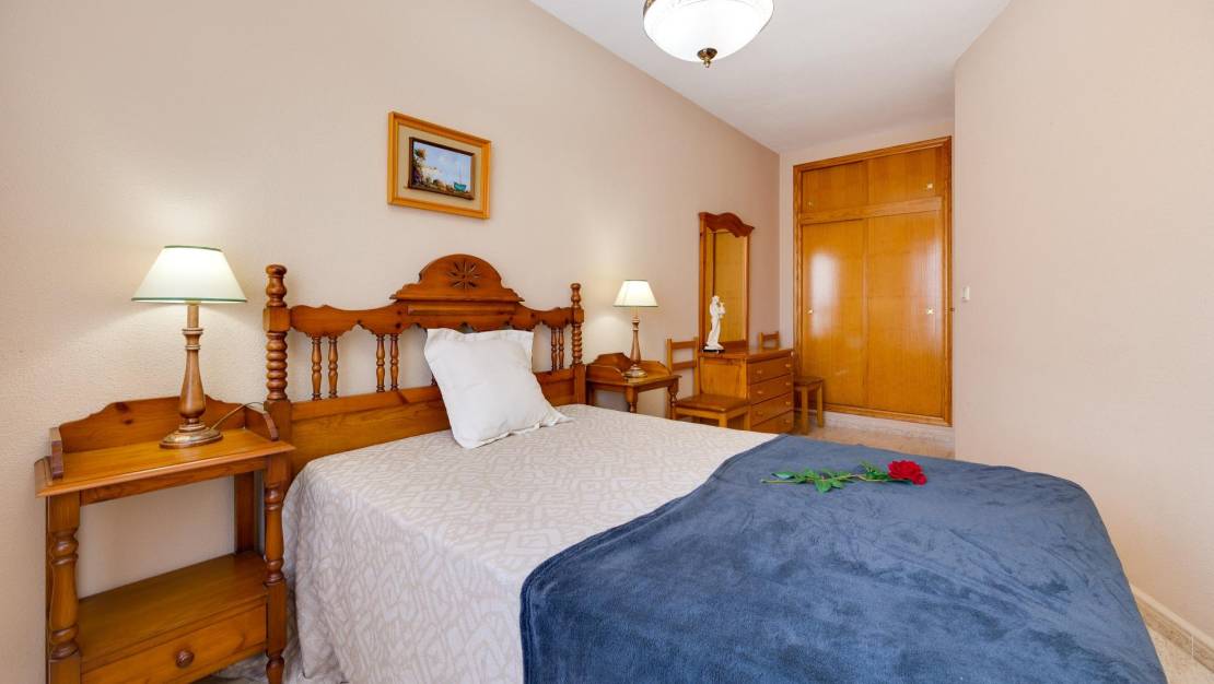 Sale - Apartment - Torrevieja - Habaneras