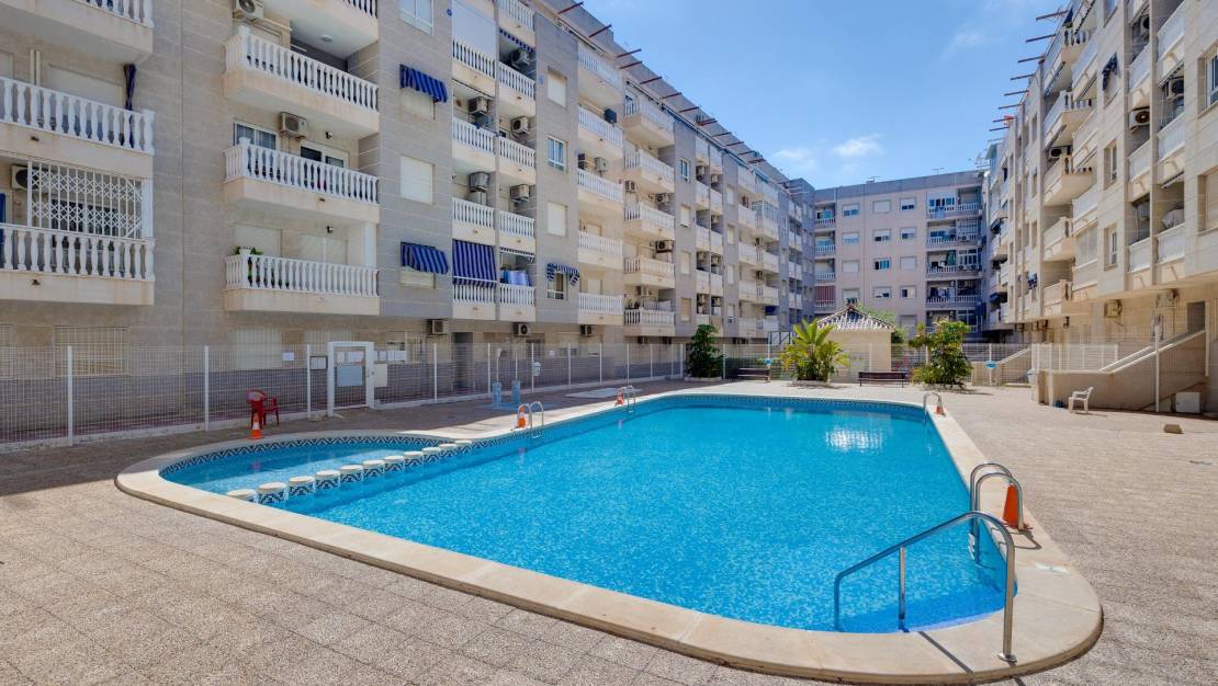Sale - Apartment - Torrevieja - Habaneras