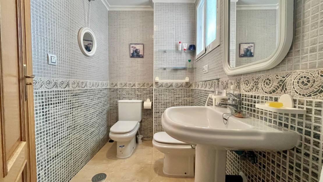 Sale - Apartment - Torrevieja - Habaneras