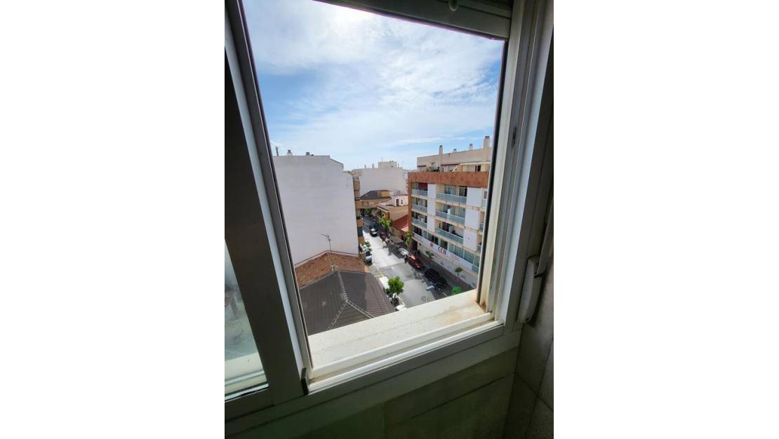 Sale - Apartment - Torrevieja - Habaneras