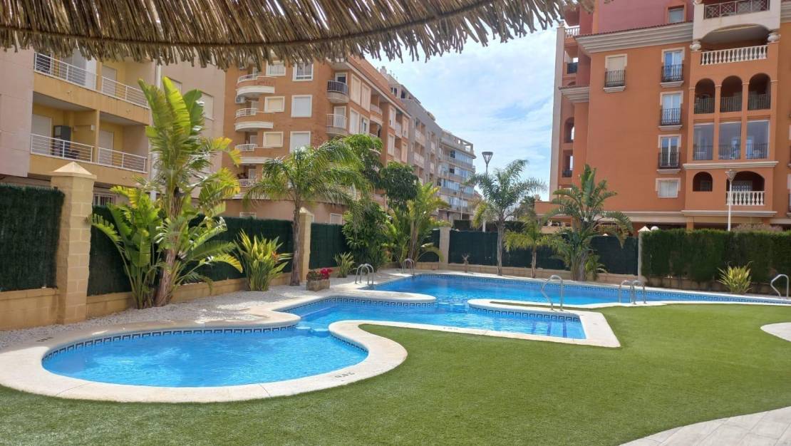 Sale - Apartment - Torrevieja - Habaneras