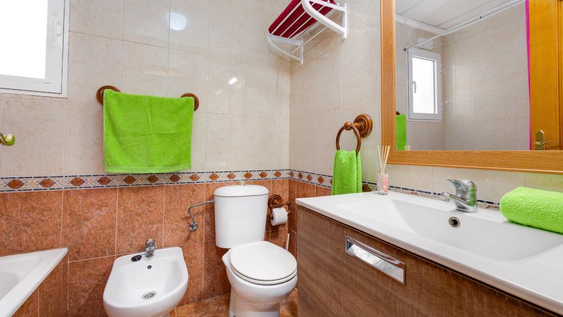Sale - Apartment - Torrevieja - Habaneras