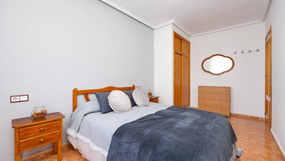 Sale - Apartment - Torrevieja - Habaneras